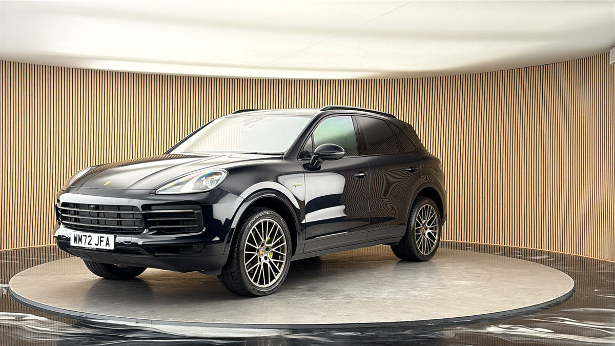 More views of Porsche Cayenne