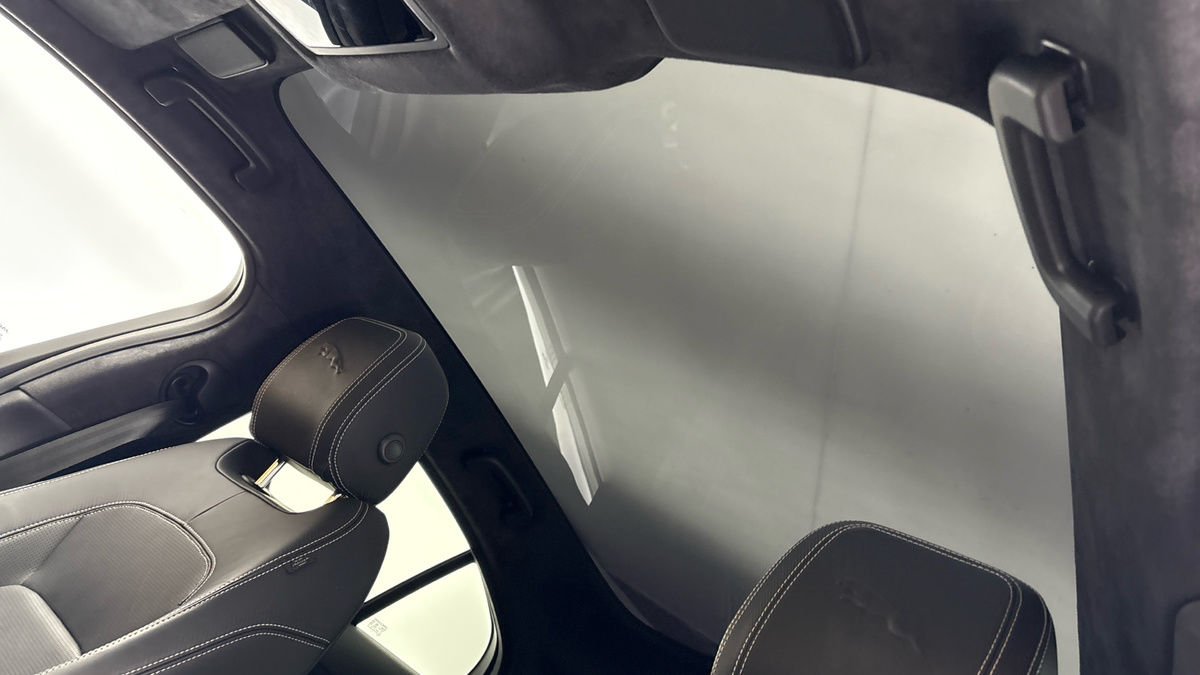 Jaguar I-PACE Image 6