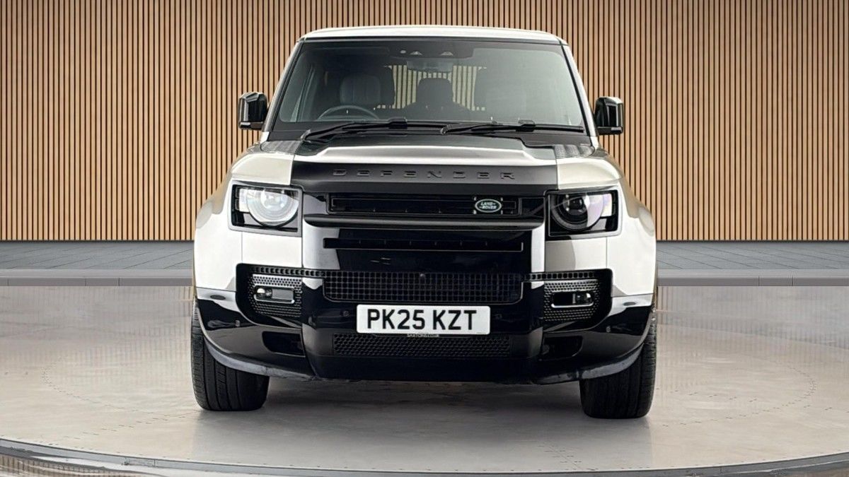 Land Rover Defender 90 Image 3