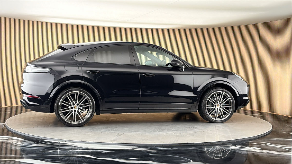 More views of Porsche Cayenne
