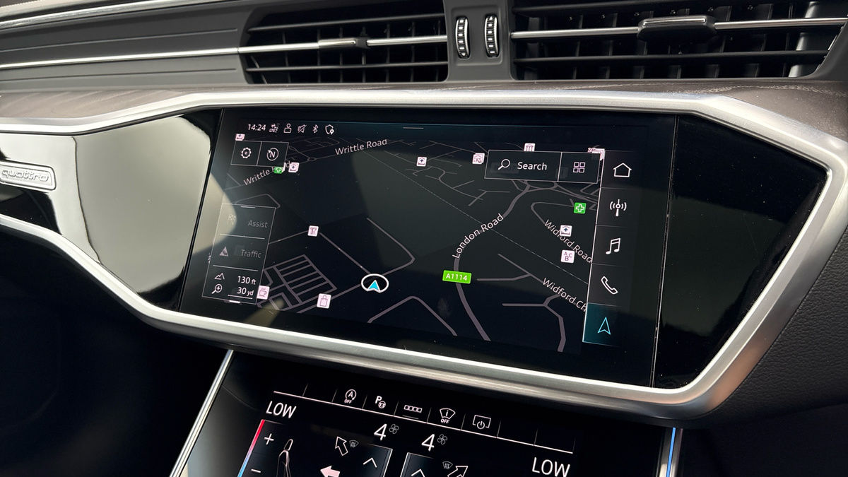 Audi A6 Avant Image 17