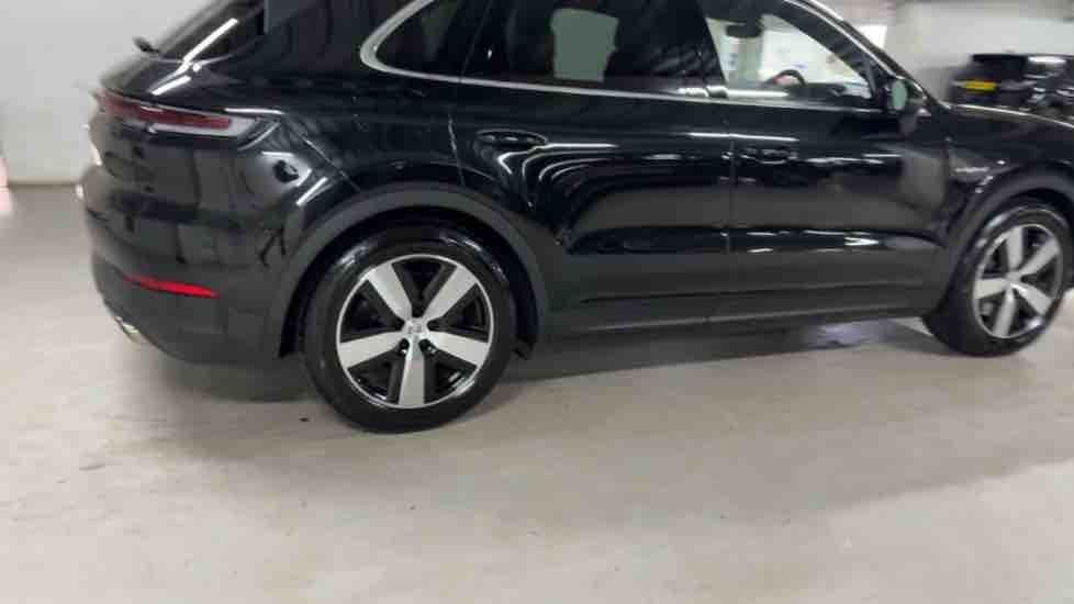 More views of Porsche Cayenne