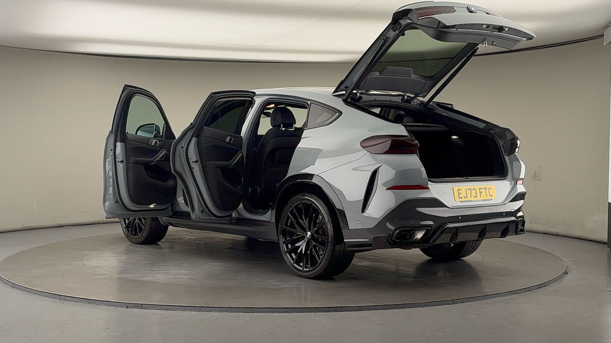 More views of BMW X6