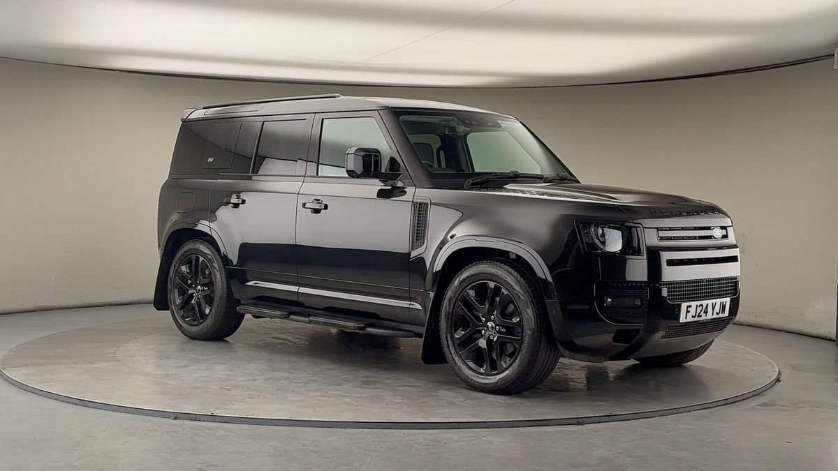 More views of Land Rover Defender 110