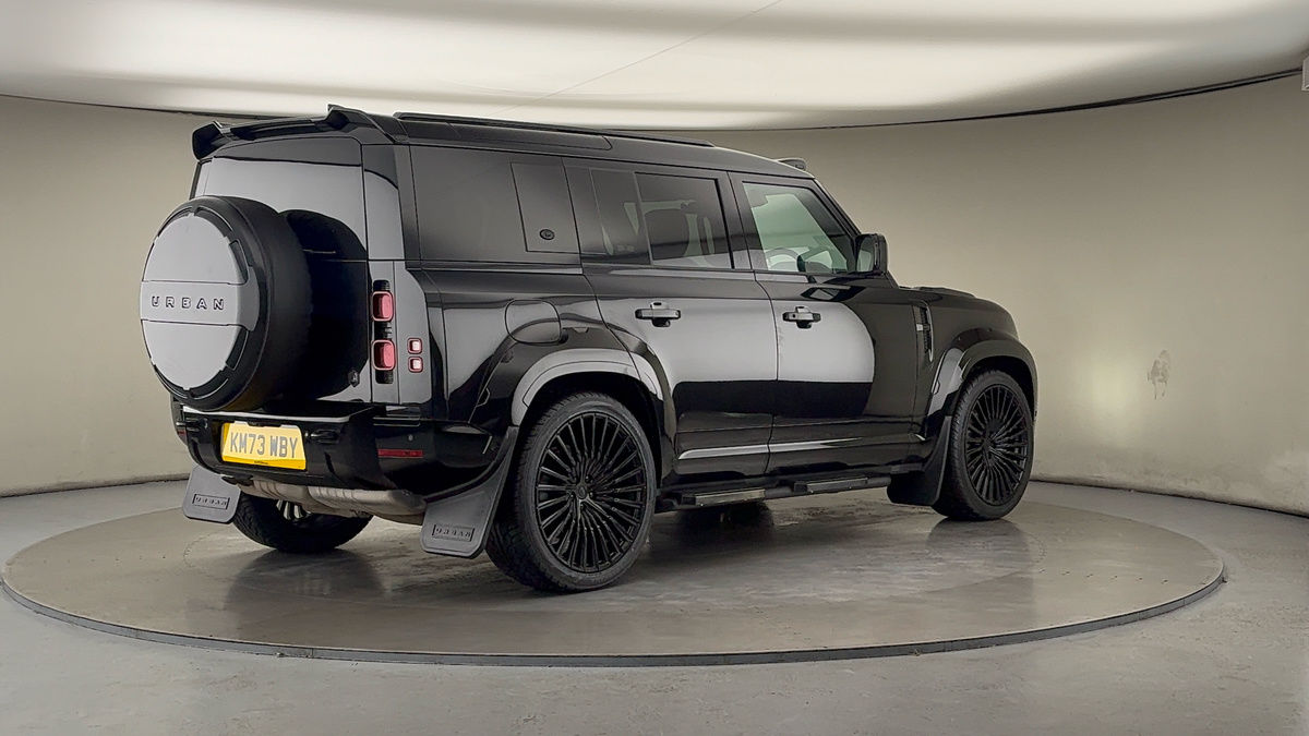 Land Rover Defender 110 Urban Image 21