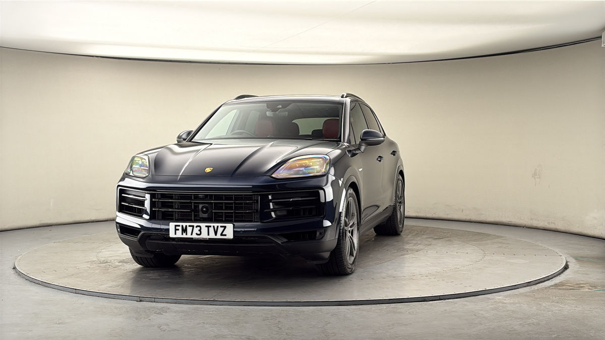 More views of Porsche Cayenne
