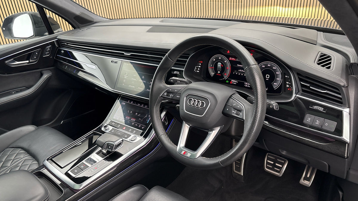 Audi Q7 Image 5
