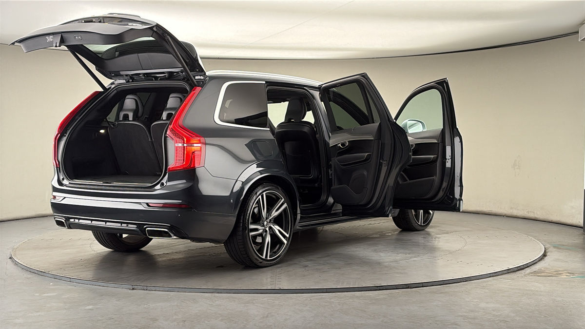 More views of Volvo XC90
