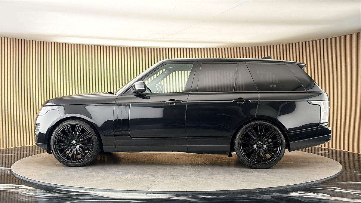 More views of Land Rover Range Rover