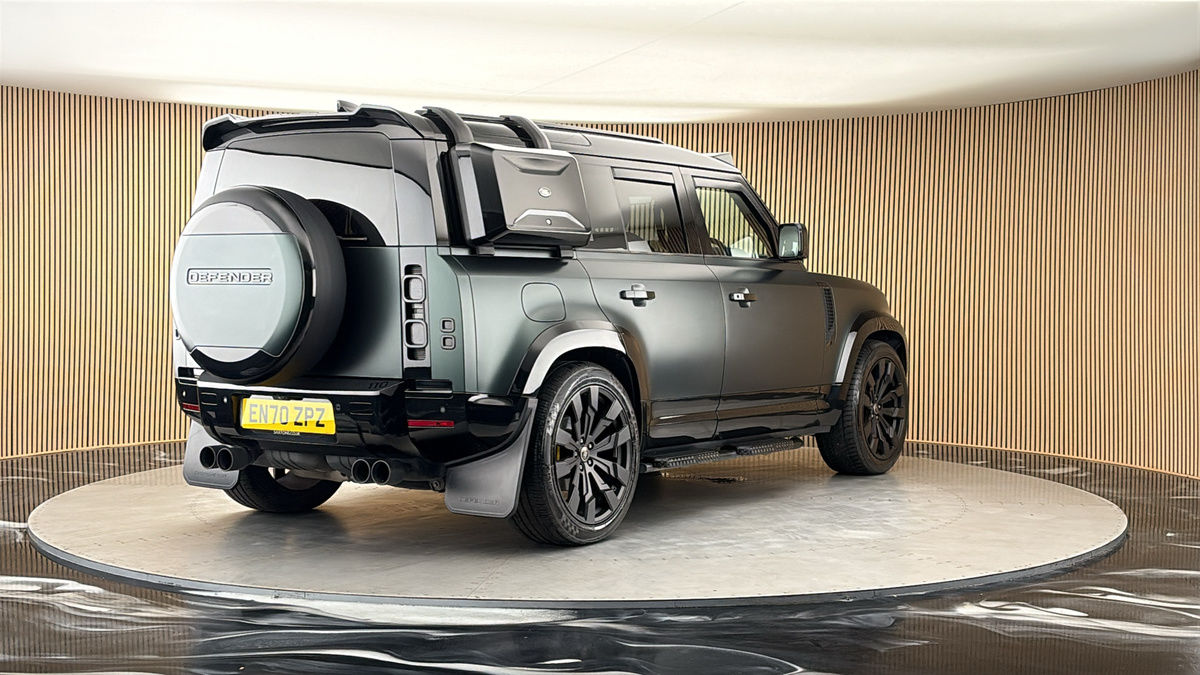 More views of Land Rover Defender 110