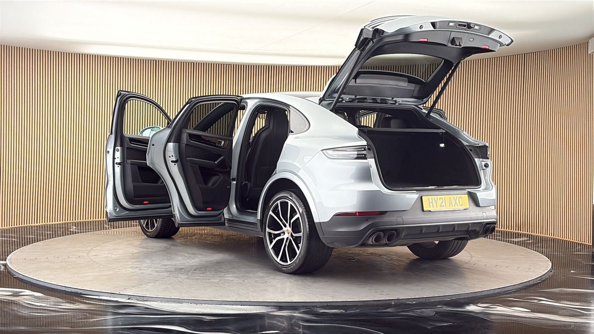 Porsche Cayenne Image 23