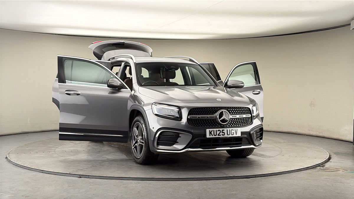 More views of Mercedes-Benz GLB
