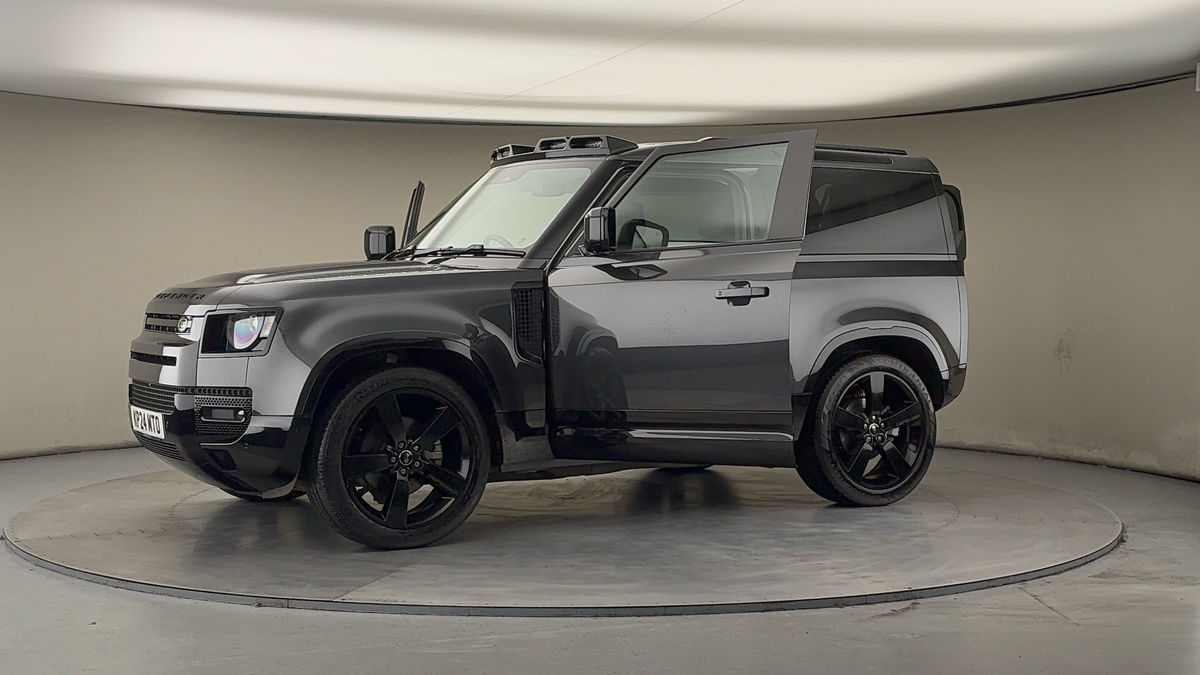 More views of Land Rover Defender 90