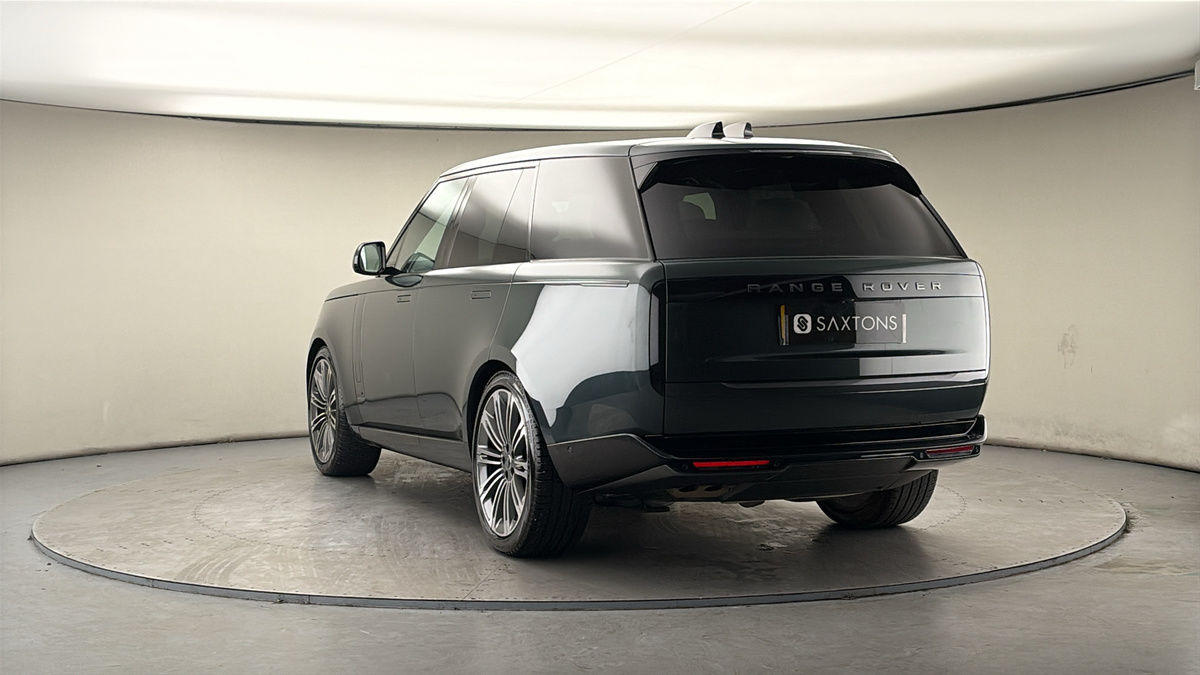 More views of Land Rover Range Rover