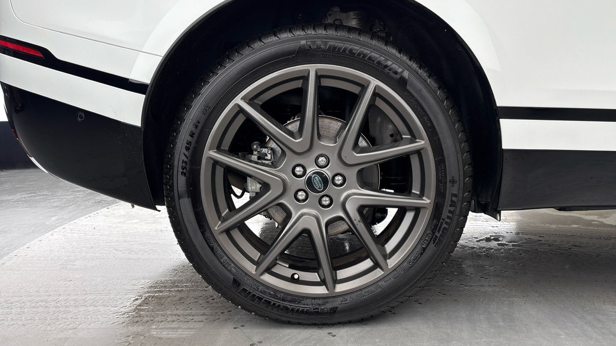 Land Rover Range Rover Velar Image 10