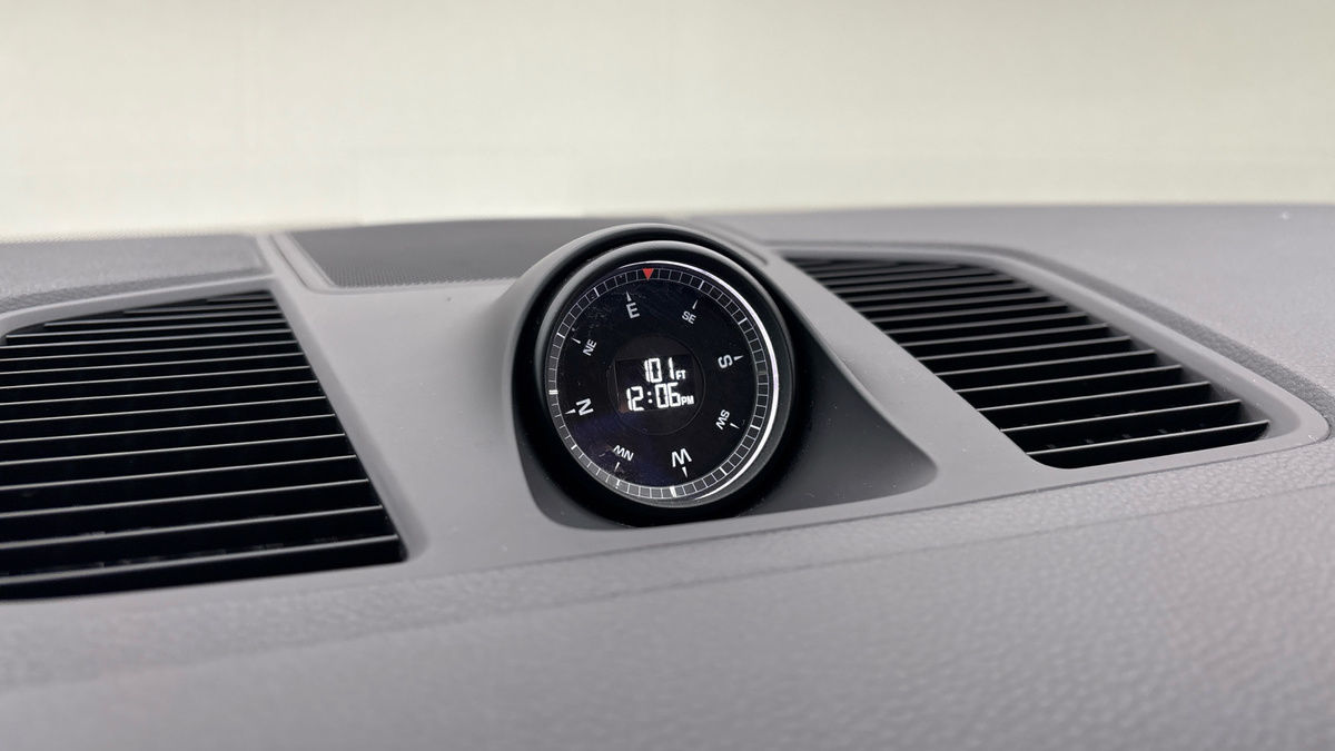 Porsche Cayenne Image 25