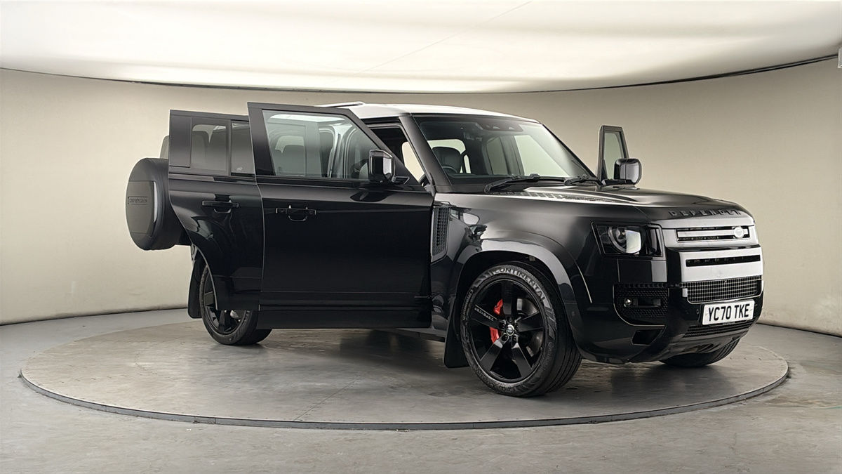 More views of Land Rover Defender 110