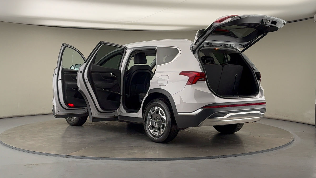 More views of Hyundai Santa Fe