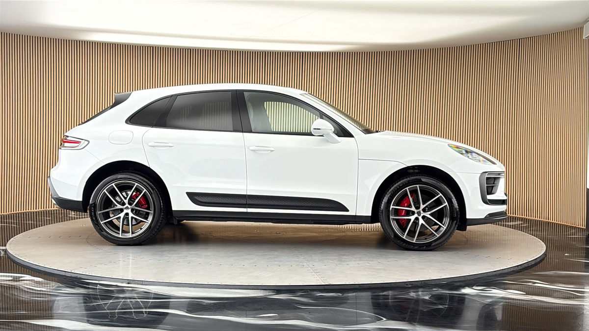 More views of Porsche Macan