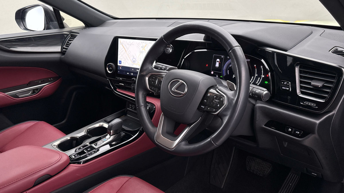 Lexus NX Image 5