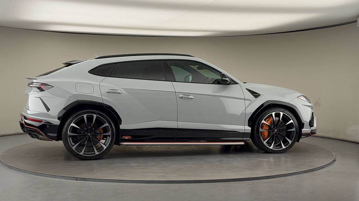 More views of Lamborghini Urus