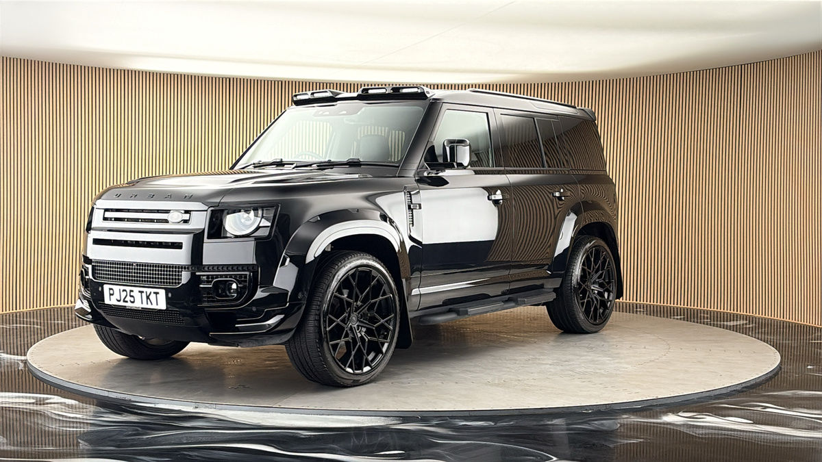 More views of Land Rover Defender 110