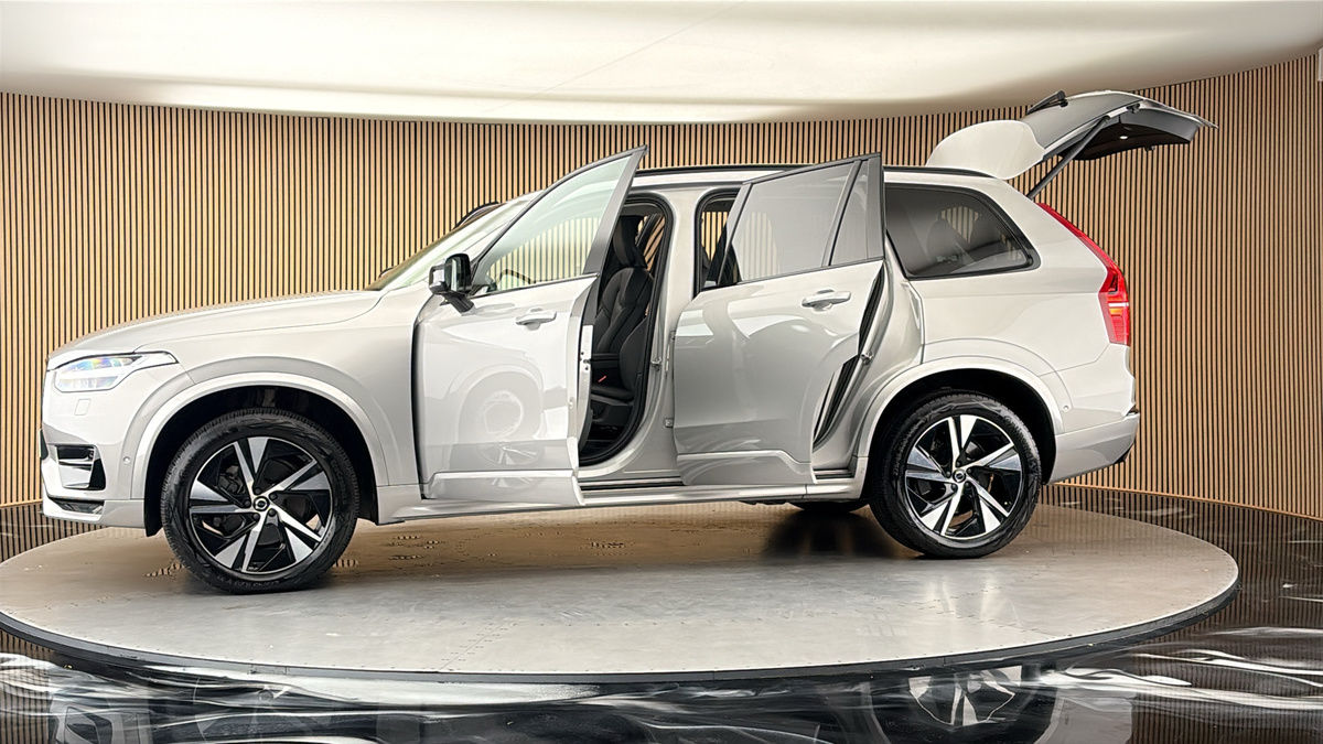 More views of Volvo XC90