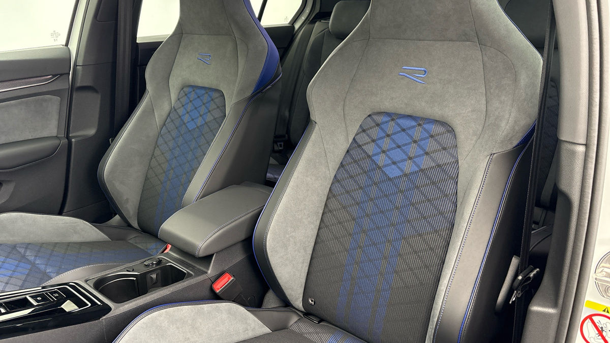 Volkswagen Golf Image 7