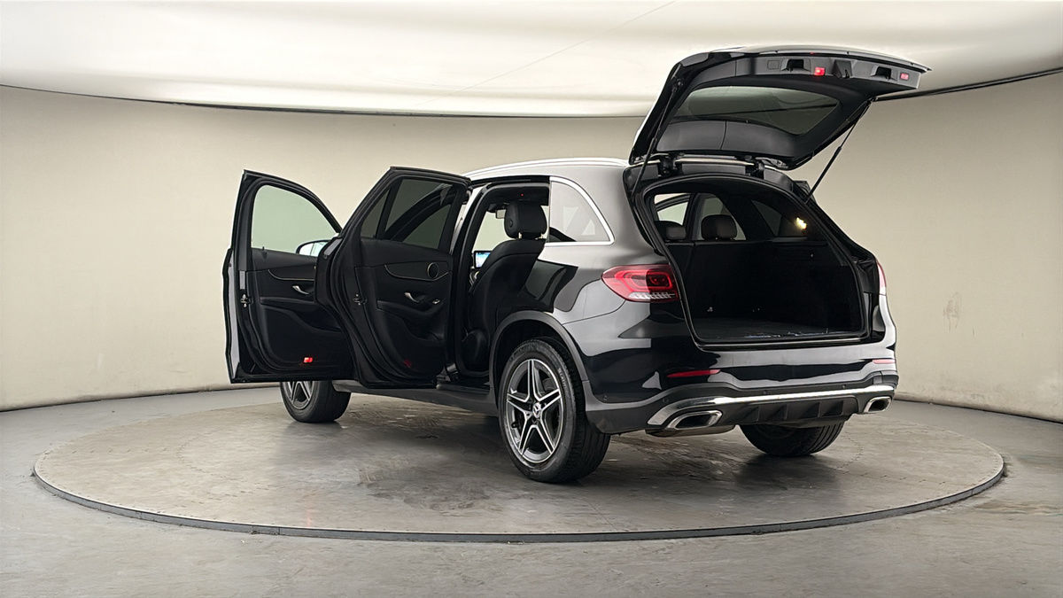 Mercedes-Benz GLC Image 23
