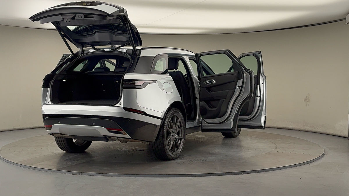More views of Land Rover Range Rover Velar