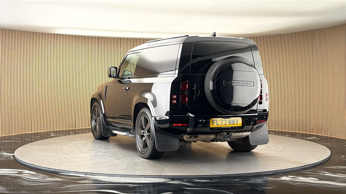 More views of Land Rover Defender 90