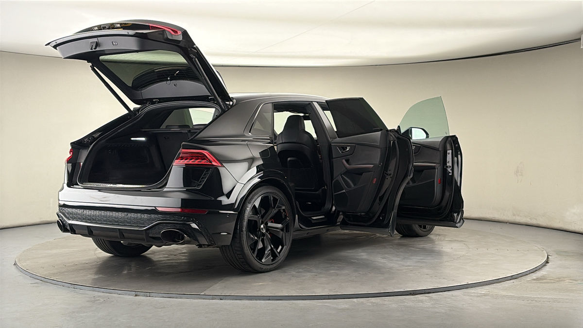 More views of Audi RSQ8