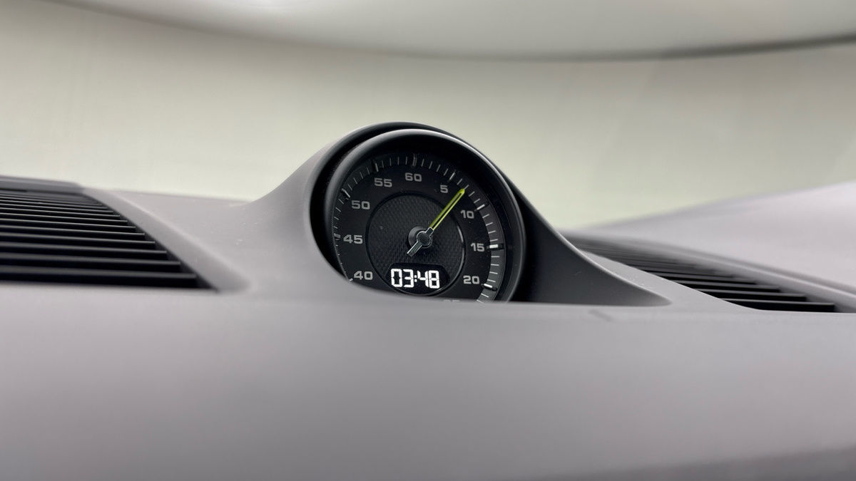 Porsche Cayenne Image 27