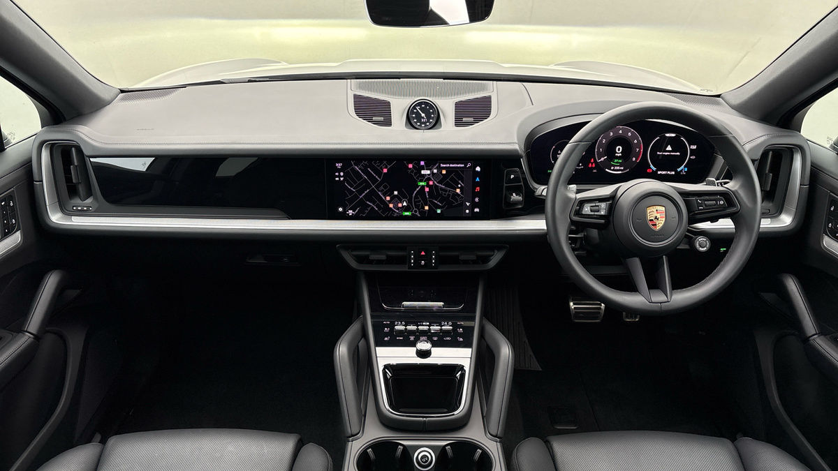 More views of Porsche Cayenne