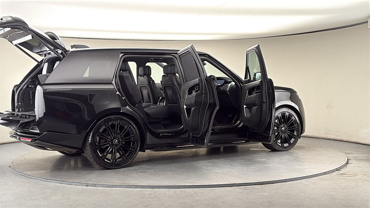 More views of Land Rover Range Rover