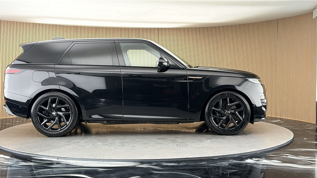 Land Rover Range Rover Sport Image 16