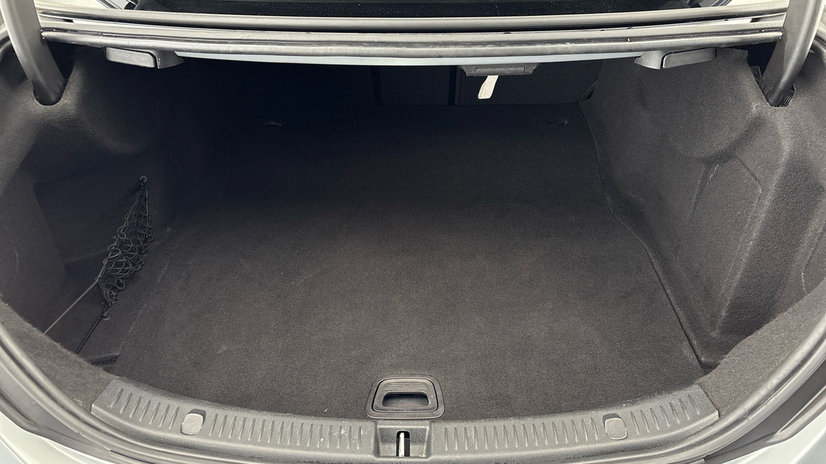 Mercedes-Benz E Class Image 11