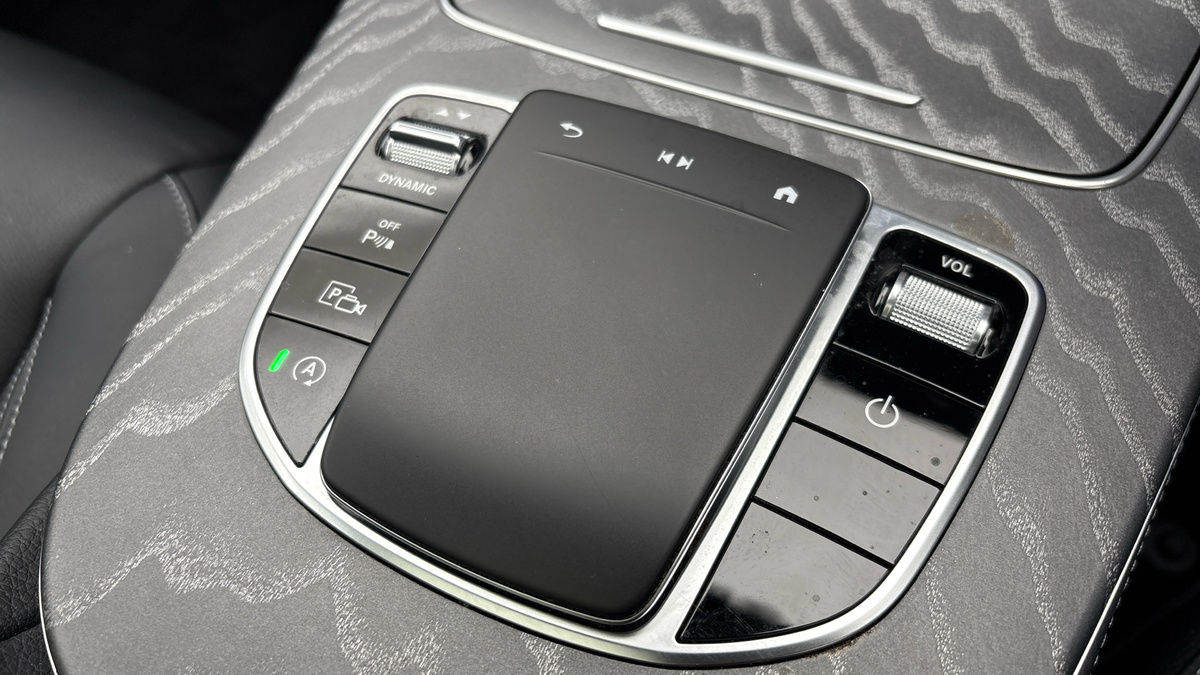 Mercedes-Benz E Class Image 26