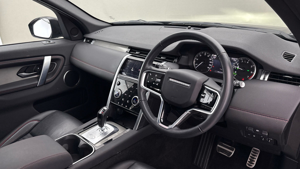 Land Rover Discovery Sport Image 5