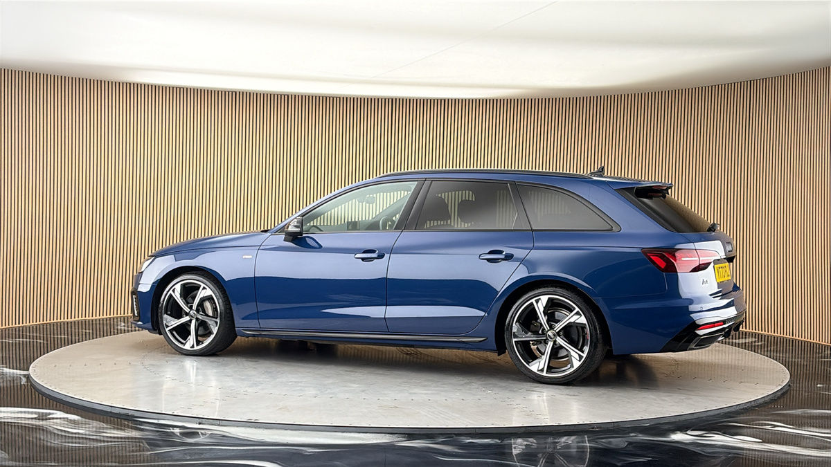 More views of Audi A4 Avant