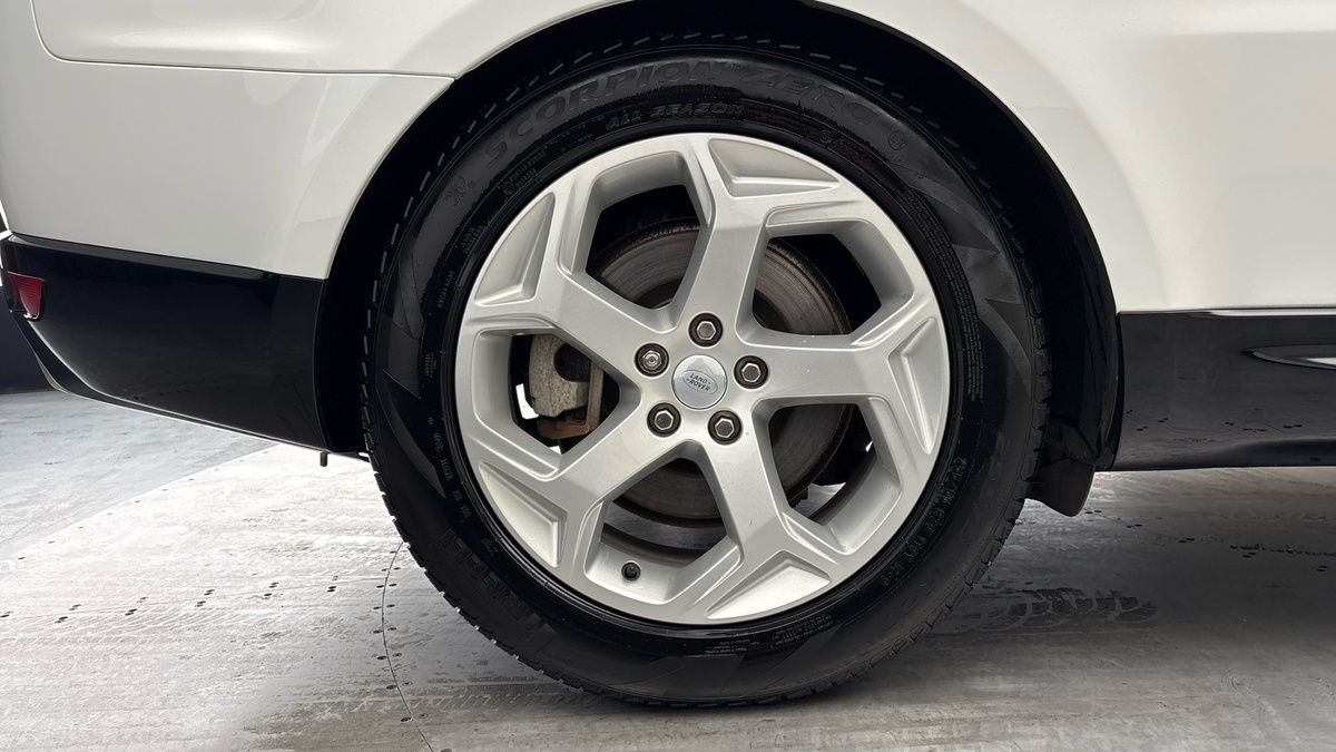 Land Rover Range Rover Sport Image 10