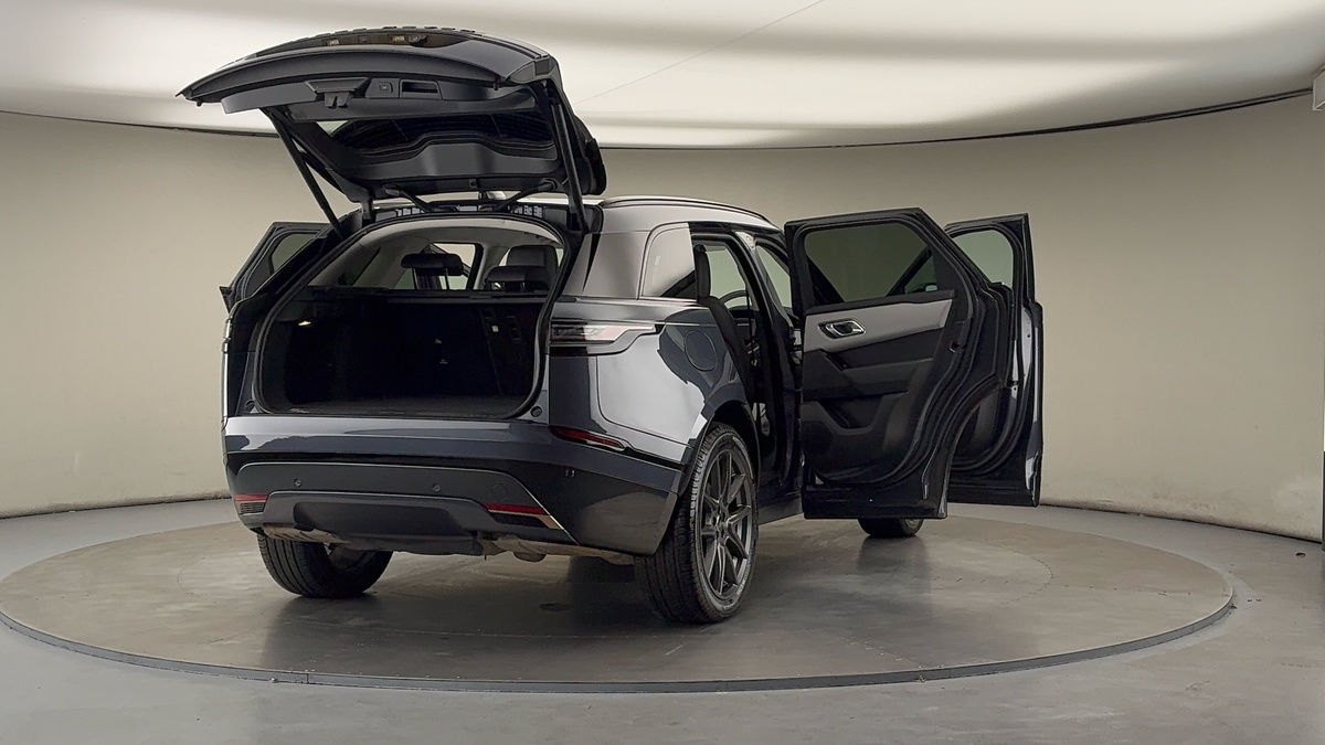 More views of Land Rover Range Rover Velar