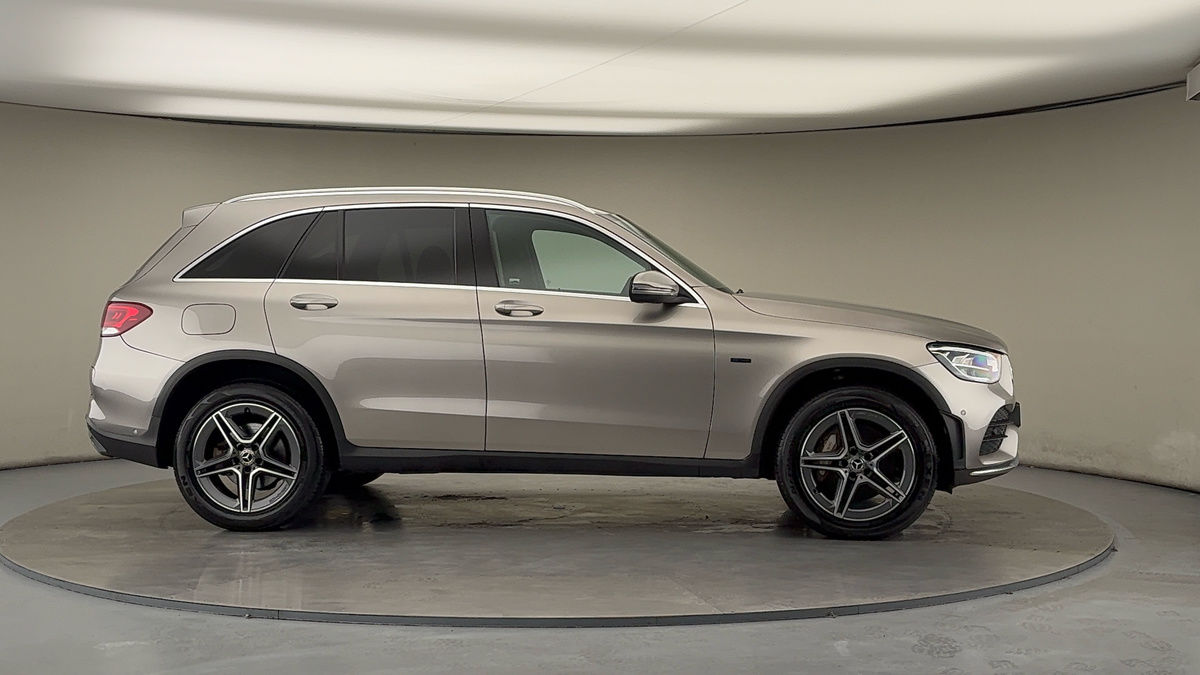 More views of Mercedes-Benz GLC