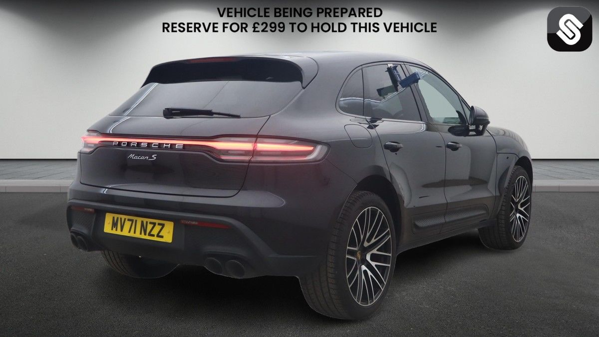 Porsche Macan Image 4