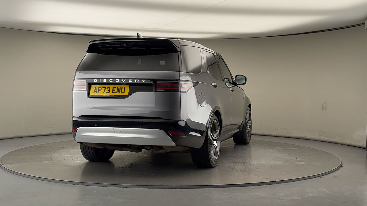 More views of Land Rover Discovery