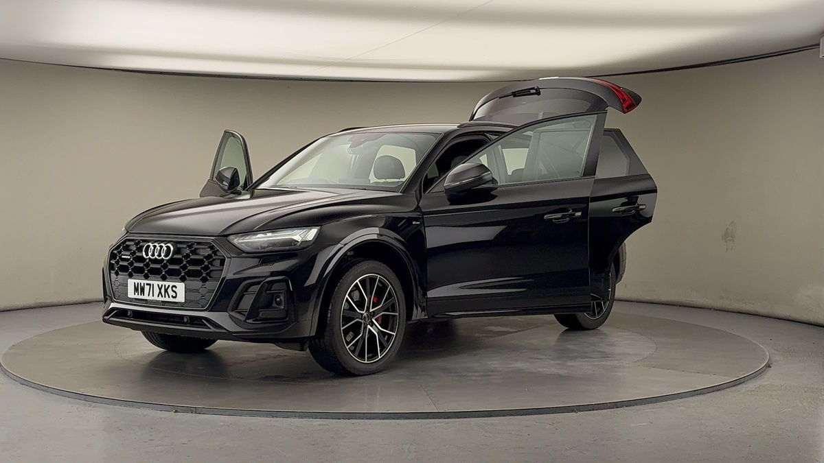 More views of Audi Q5