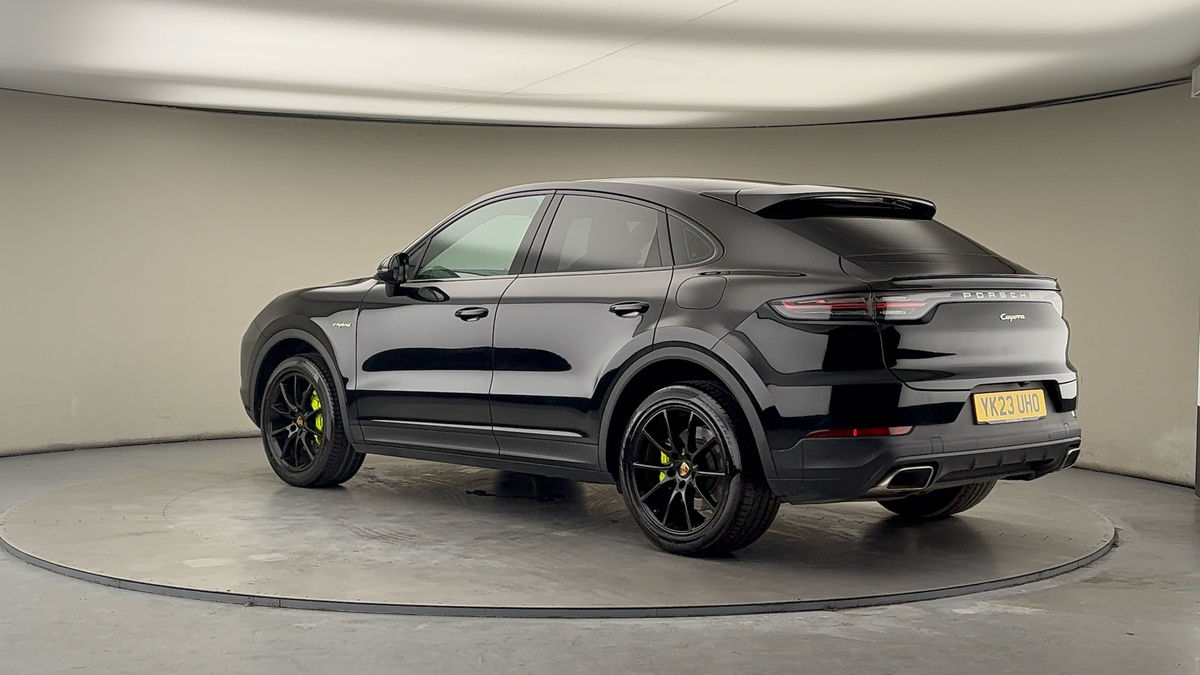 More views of Porsche Cayenne