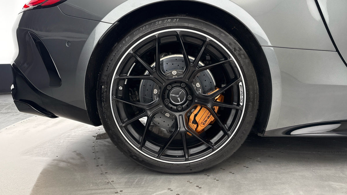 Mercedes-Benz AMG GT Image 10