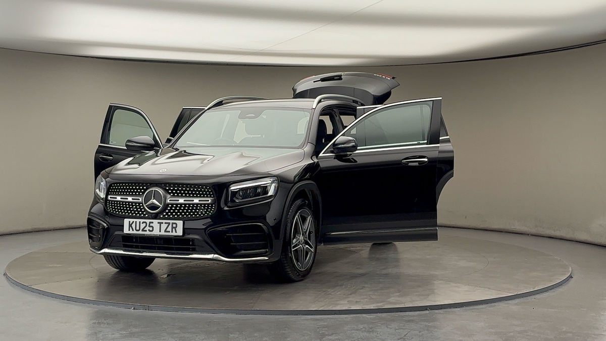 More views of Mercedes-Benz GLB