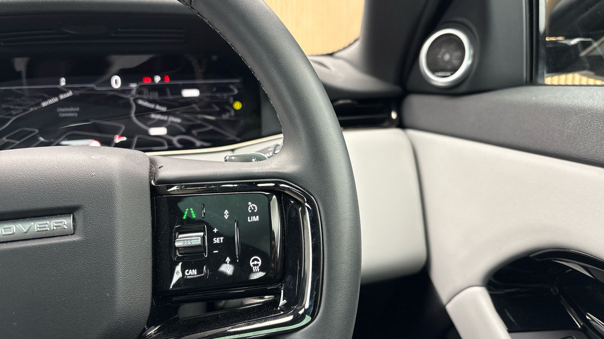 Land Rover Range Rover Evoque Image 14
